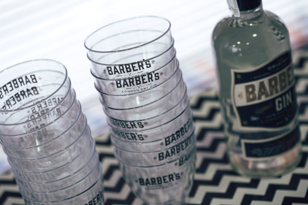 barbersgin's tweet photo. Barbudos, qué tal si cogemos un vasito y nos echamos un #barbergin https://t.co/bVDRRXnY1o