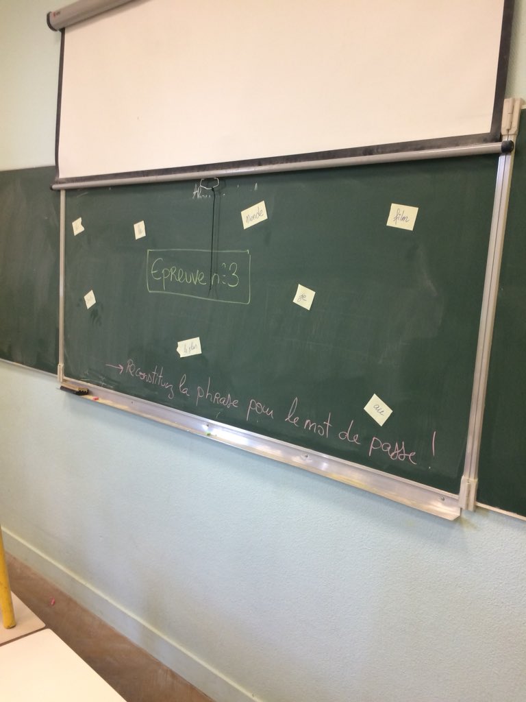 EdmusTwittClass's tweet photo. Aujourd’hui Escape Game sur le cinéma par les 307. Découvrir du vocabulaire cinématographique par le jeu #edmus #ludification https://t.co/QIpo66tNid