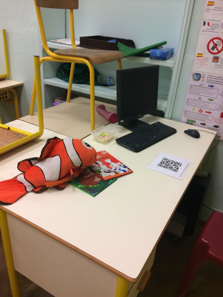 EdmusTwittClass's tweet photo. Aujourd’hui Escape Game sur le cinéma par les 307. Découvrir du vocabulaire cinématographique par le jeu #edmus #ludification https://t.co/QIpo66tNid