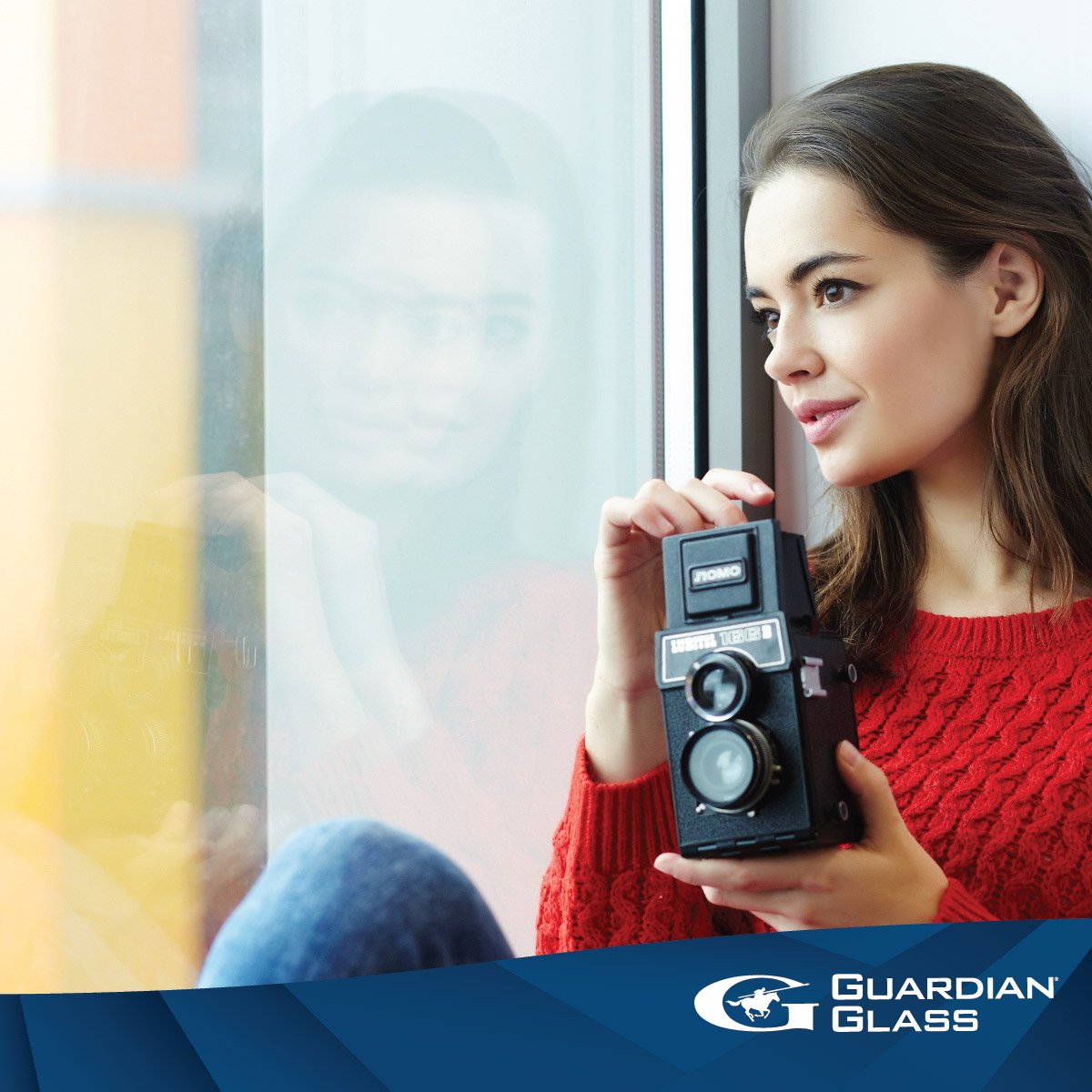 GuardianGlassME's tweet photo. Enjoy your view no matter what colour of Guardian SunGuard® HD Plus glass you choose for your home. The HD Plus series has been designed to ensure that you enjoy the true colours of the views from within.
#guardianglass #energy #comfort #middleeast #HDcolors #quality #greenbuild https://t.co/EVMFOZ6BAq