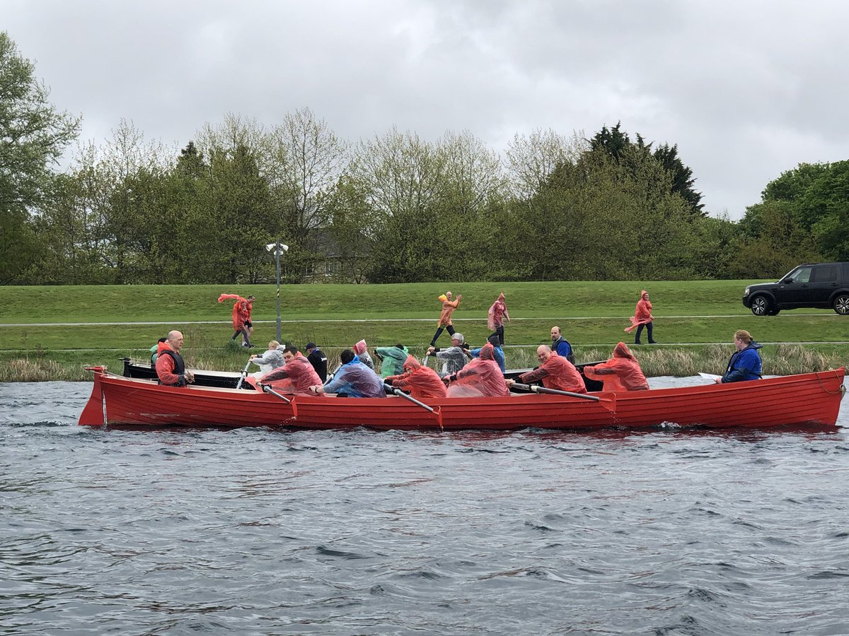 sarahmorris2015's tweet photo. How do you develop rockstar teams? @avivaplc our global leaders are learning how to build rowing racing teams at the fantastic Olympic Park . And in terrible weather #leadership https://t.co/JJhs9z5Kw9