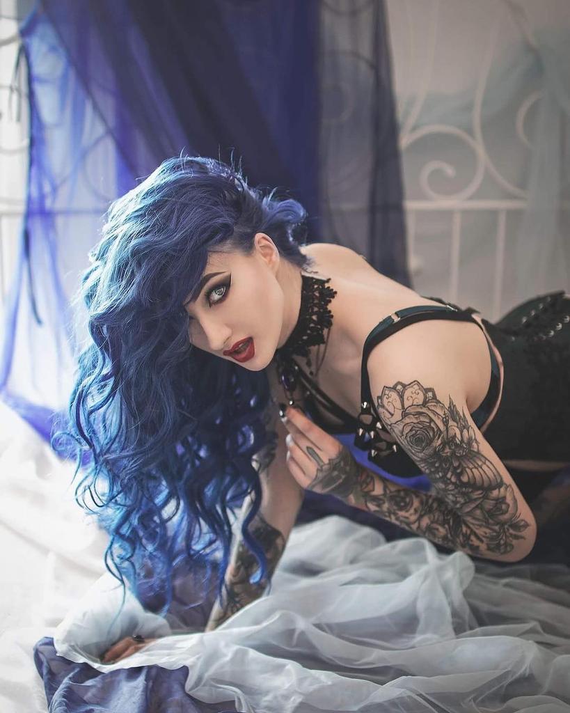 magesaltmodel's tweet photo. ⚜ Welcome to #MagesAltModel ⚜

Model @bluexastrid
Photo: @photogoldfinch 

#alternative #alternativemodel #altgirl #metalgirl #metalchick #goth #gothicgirl #underwear #lingerine #bluehair  #tattoo #tattoogirl  #longhair #model #fairytale #magic #metalgirl #metalhead #backstage https://t.co/Seg5viEeYw