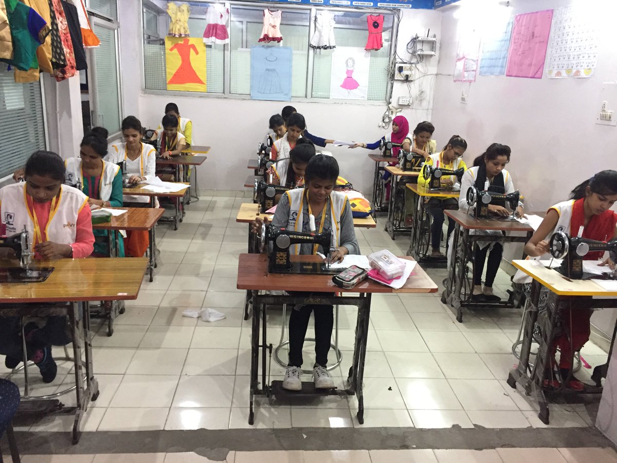 IcteLucknow's tweet photo. Our 2nd Batch of Self Employed Tailor (SET) all 30 Students Assessment Done Successfully after the Completion of their Course at @IcteLucknow @ictelko @NSDCINDIA @MSDESkillIndia @PMOIndia @dpradhanbjp @AnantkumarH #Skills4Jobs https://t.co/eFrDnNBrlp