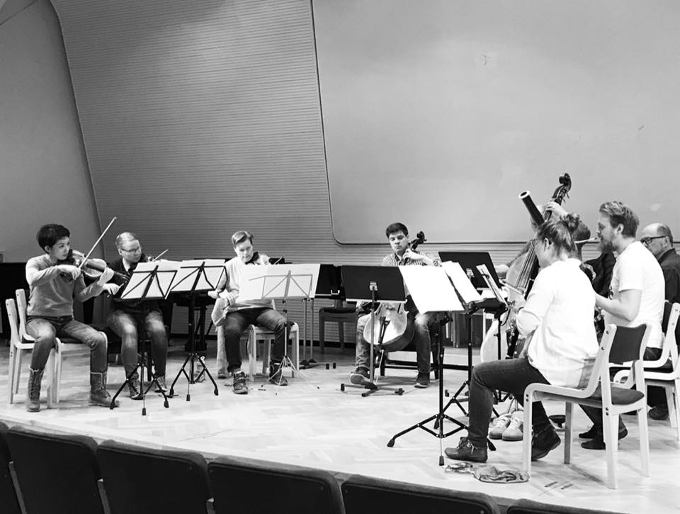 Schubertin Oktetto F-duuri valmistumassa lämmittämään koleaa kevään alkua. Huomenna to 3.5. konservatorion salissa klo 19 kamarikonsertissa KUULASTA SCHUBERTIIN luvassa myös Toivo Kuulan musiikkia mm. Eila ja Mirva Helskeen tulkitsemina