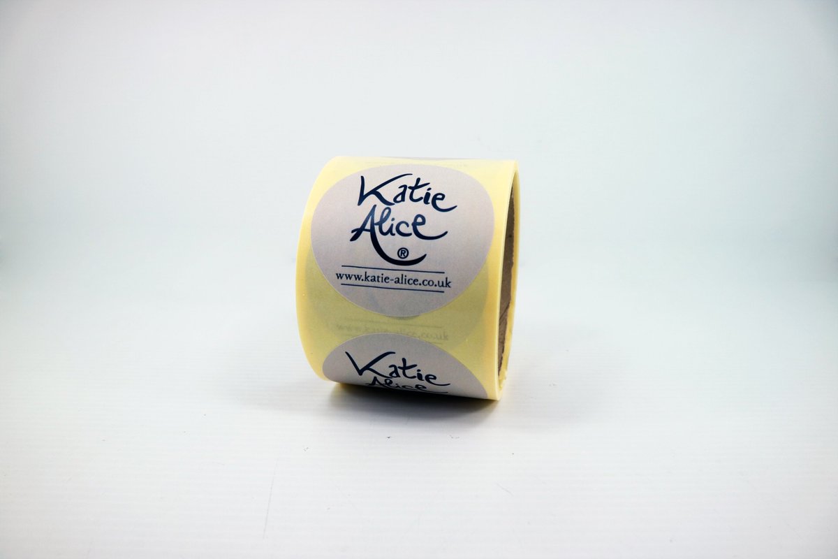 Fastlabelscouk's tweet photo. These packaging labels are simple but effective! Labels don't only have to be used for your products, they can also be very effective on your packaging! #FastLabels #PackagingLabels #LabelPrinting https://t.co/U28tfuvlXd