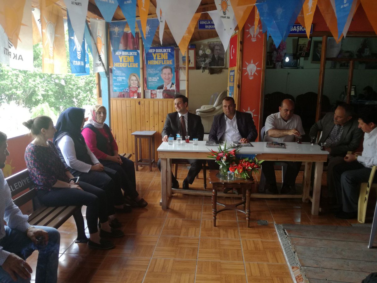 Fekeli hemşehrilerimizle, her seçimin bizler için bir imtihan olduğunu ve bu önemli imtihanı başarıyla geçmek için gece gündüz demeden canla başla çalışacağımıza dair birbirimize söz verdik.

#HepBirlikteYeniHedeflere