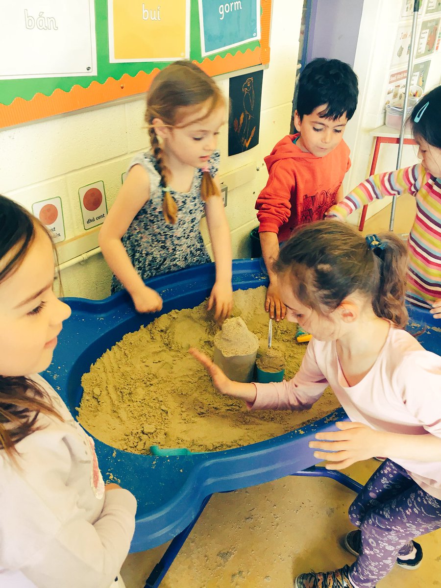 SeniorInfGETNS's tweet photo. Great excitement in our class today with our new fun #Aistear theme - The Campsite. ⛺️ developing our skills of creativity, teamwork and empathy #ChangemakerEd https://t.co/I758iSBcWw