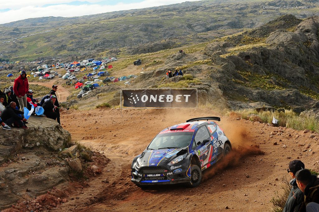 Revive el podio de Pedro Heller aquí: goo.gl/TUARy5
#NosVemosEnLaRuta de Los Ángeles / 25 · 26 · 27 mayo / Segunda fecha del RallyMobil.
#Mobil1 #Copec #RallyMobil
