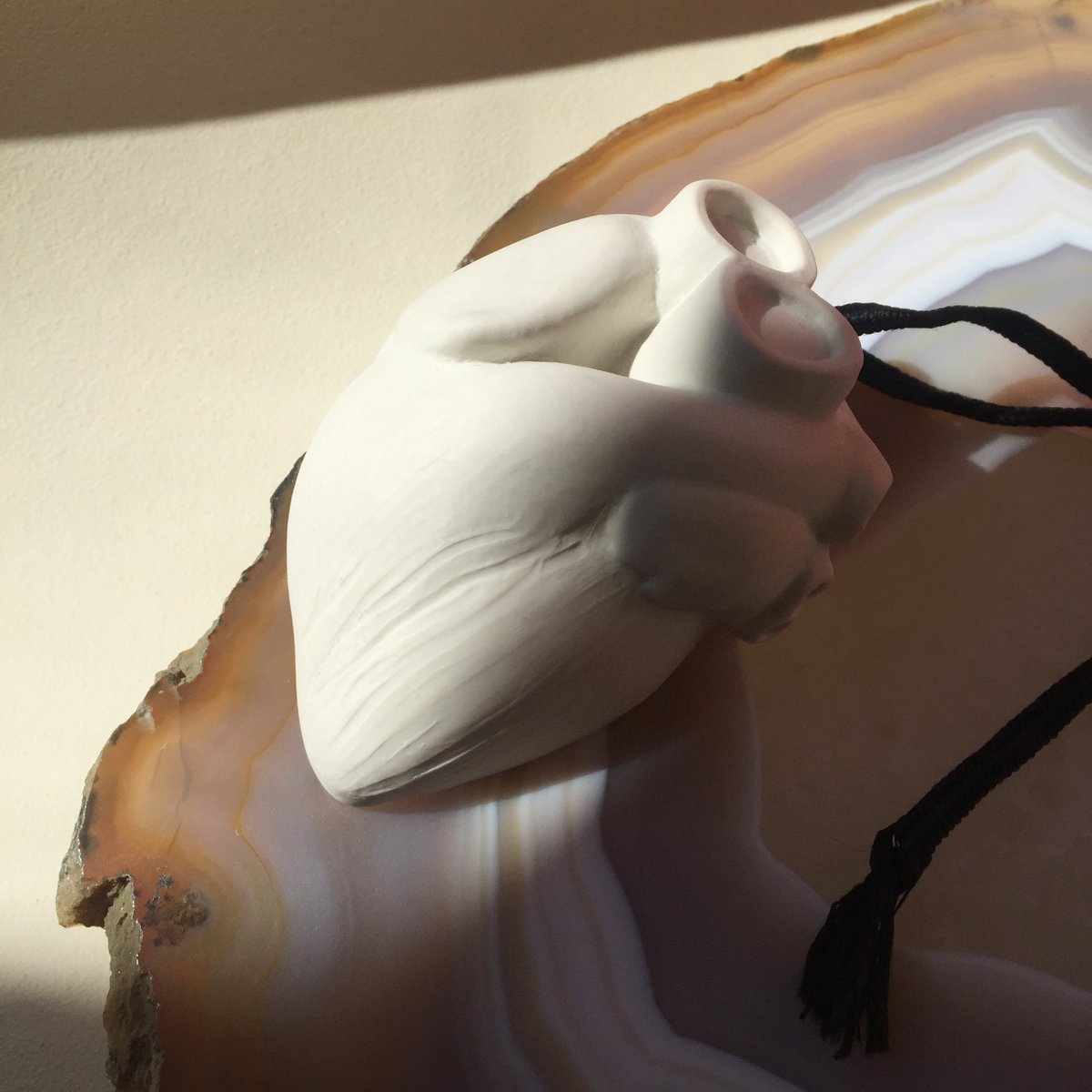RolandMouret's tweet photo. ROLAND MOURET x JAMES WEBSTER | Artist @jamesbwebster's sculptural heart necklace as seen on the Roland Mouret SS18 runway is inspired by artist Frida Kahlo. The necklaces are uniquely signed and available exclusively in Roland Mouret stores
.
'
#jameswebster #rolandmouret https://t.co/Q5AeilNvuu