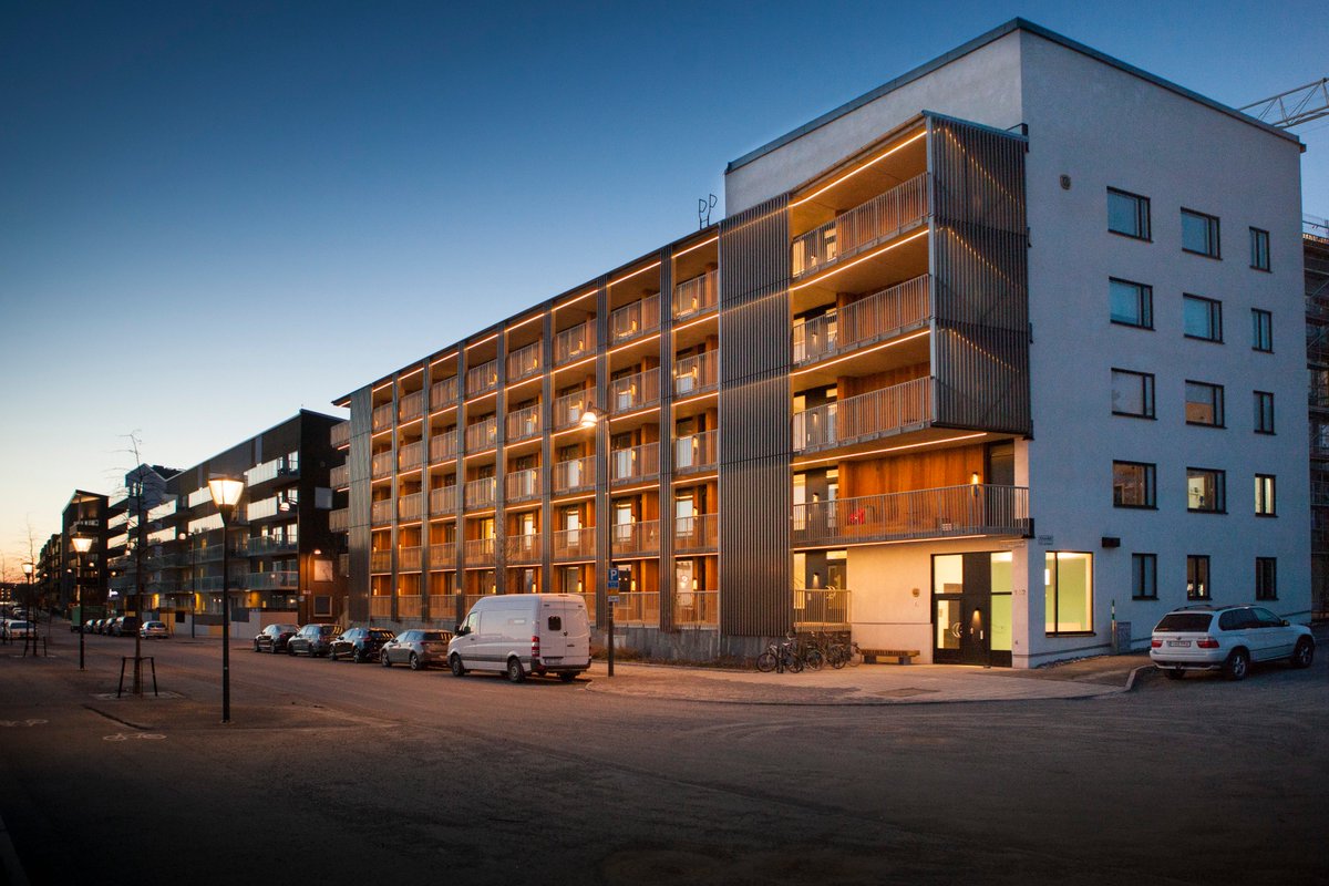 Assistenten nominerad till Årets byggnad i Sundbyberg! sundbyberg.se/bygga-bo-miljo… #kodarkitekter #åretsbyggnad #åretsbyggnad2018 #sundbyberg #arkitektur