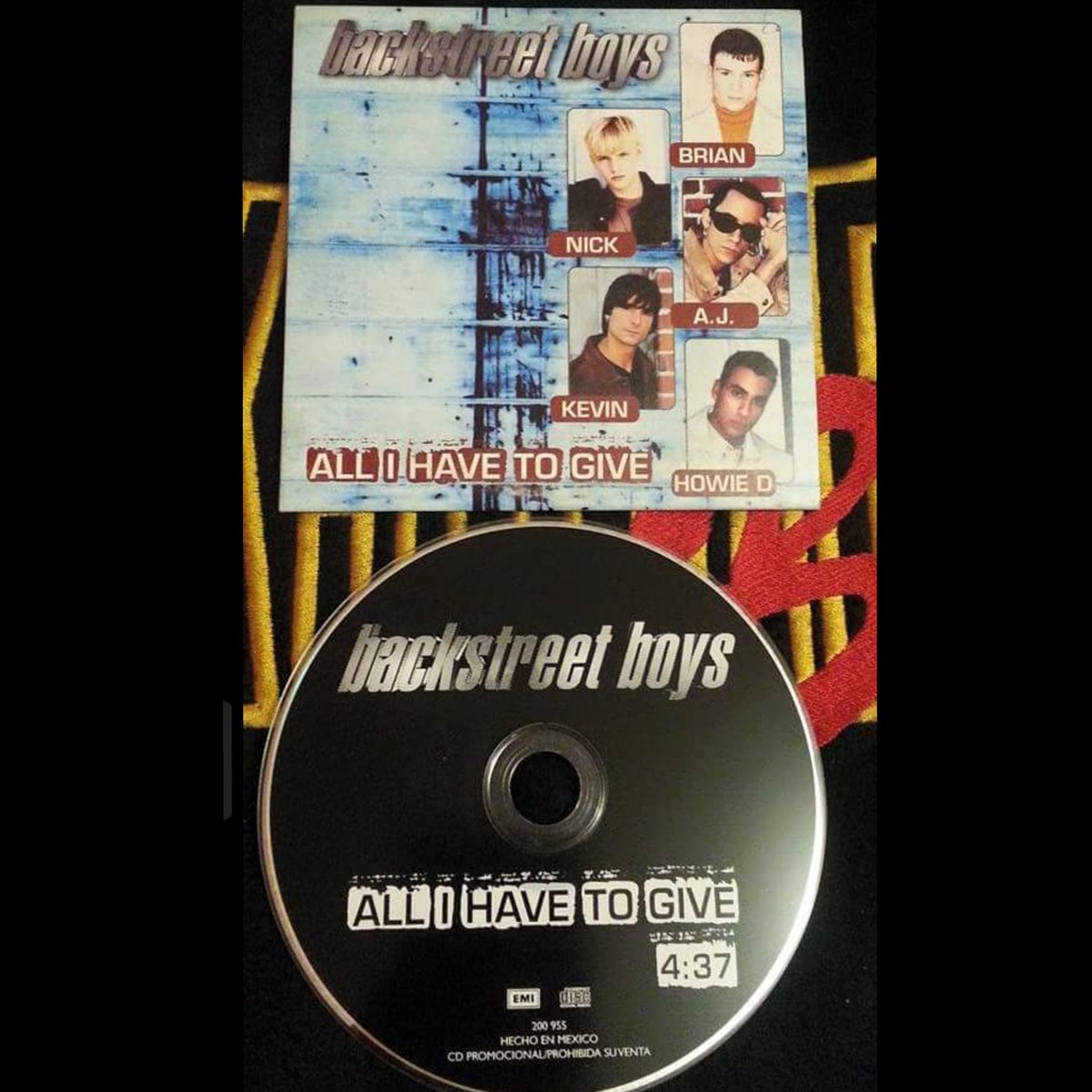 nickytoronto's tweet photo. @backstreetboys #BSBCDoftheday #25YearsofBSB
All I Have To Give - 1 track (cardboard sleeve)
1 - All I have to give
@kevinrichardson @nickcarter @brian_littrell @howied @aj_mclean https://t.co/vR4GbbUFCC