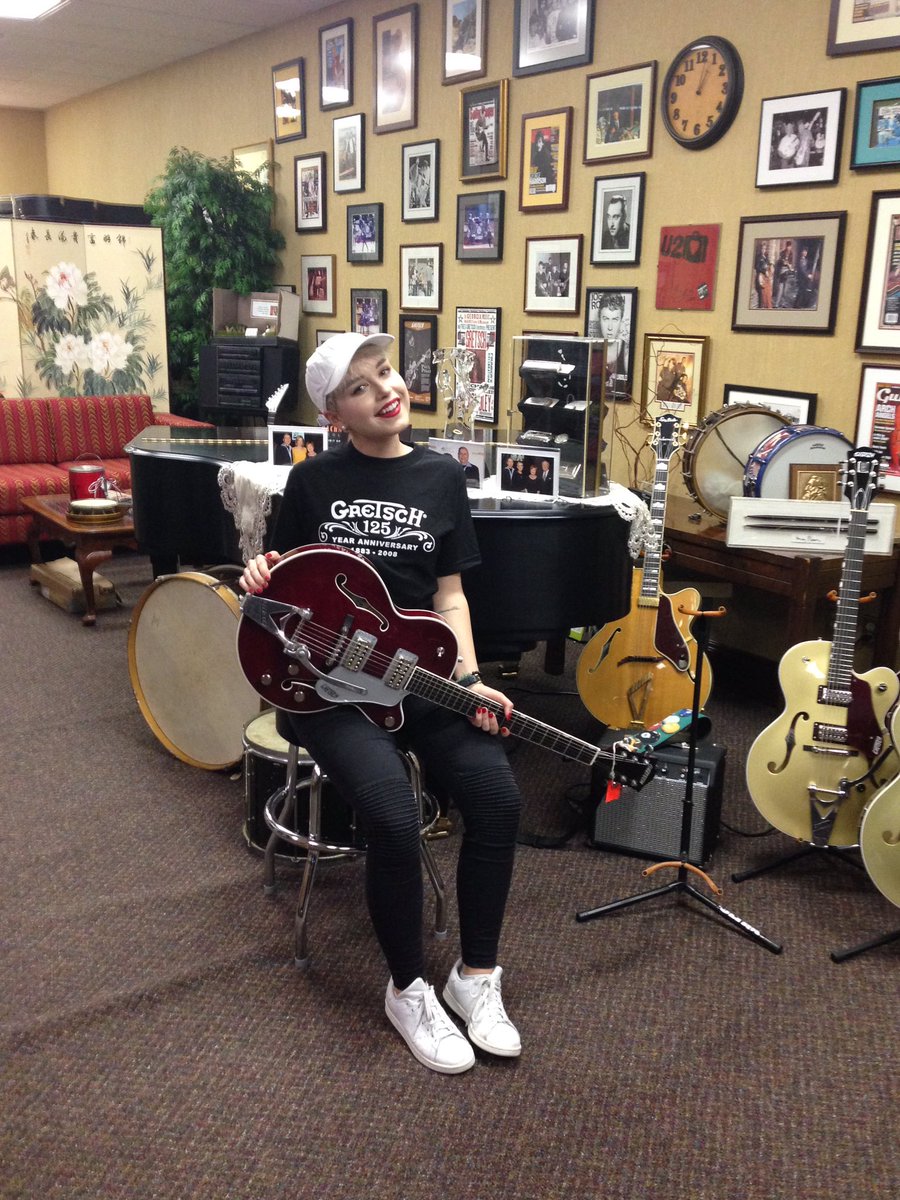 GretschGear's tweet photo. Sarah Command of @commandsisters reppin the Gretsch Wear while visiting @gretsch in Savannah! Come back to visit soon! #commandsisters #gretschgear https://t.co/p9j7Y5Dmqo
