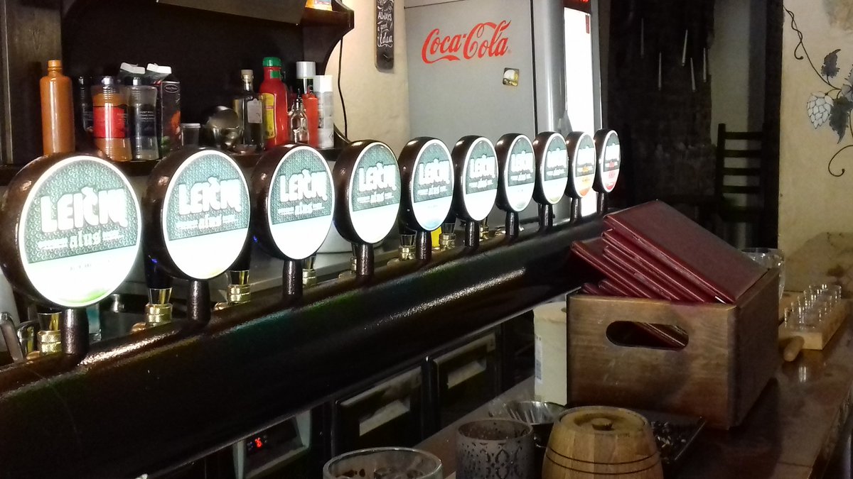 IanNottage's tweet photo. @DianecampChef @elliotthayes!@LeeMaycock1 gotta love a pub that brews it's own beer  (all 10 types) AND has a beer tap on each table #selfservice #Vilnius https://t.co/45hhCXjBOt