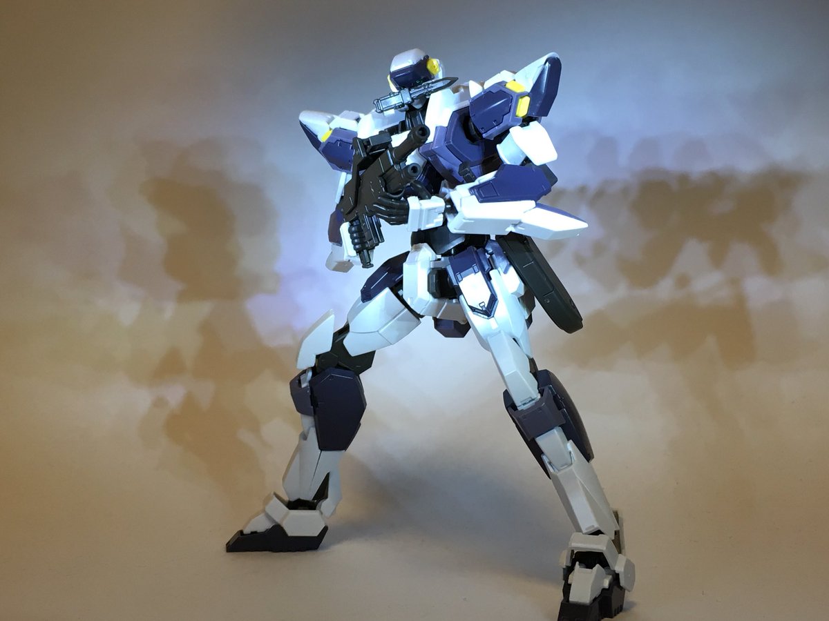 Brosse Twitterren 昨日はアマゾンプライムでフルメタと刀使ノ巫女を見ながらアーバレストver Ivを組んでました ディテールの数も多くて素組みなのにカッコいい メタルビルド参考にしてデカール貼ってサクッと製作していきます フルメタル パニック