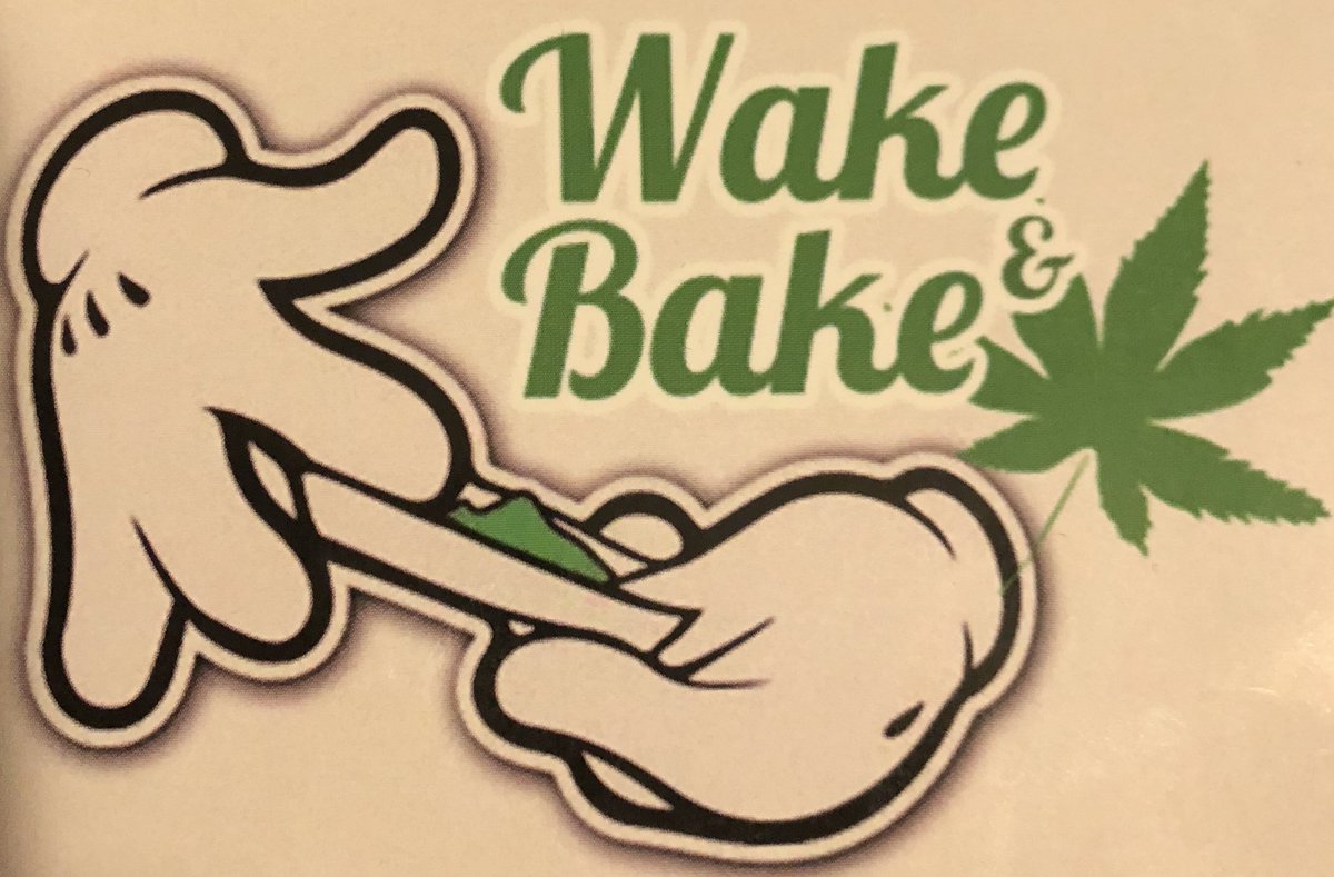 _jena4n's tweet photo. Good morning fam! #wakeandbake #RiseAndGrind #HumpDay 
👍💚💋💨 https://t.co/ngQ7ZMhNdZ