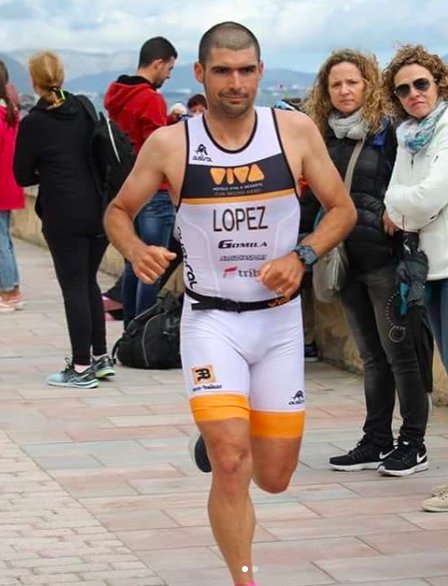 ObjTriatlon's tweet photo. Carlos López regresa a la competición tras el grave atropello que sufrió

👉 https://t.co/gYwD7qbp8o 👈 https://t.co/iMnQnAzDJl