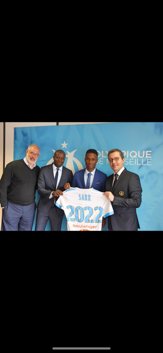 BounaSarr_10's tweet photo. Très heureux de prolonger mon contrat avec l’olympique de marseille ! 😊🙌🏾
Merci à ma famille, mon agent et tout ceux qui m’ont soutenue depuis mes débuts dans ce club...
On a encore de belles histoires à écrire ensemble... 📖🖋⚪️Ⓜ️ #2022 https://t.co/8IA48mHurM