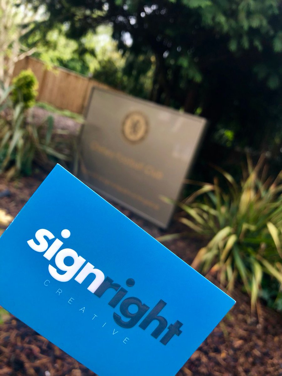 signrightc's tweet photo. Today we are in and around our Capital helping more establishments transform bland areas with our bright and engaging full colour wall coverings. If you are staring at a big, blank wall right now then get in touch! 01664 852 324 - https://t.co/EDQk5jjH19 #wallart #wallpaper https://t.co/xTru2mVuJs