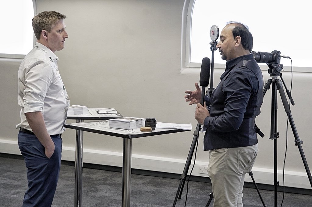 IglooVision's tweet image. Jake talks #SharedVR at #futureproptech. If you haven’t already been to visit our Shared VR cylinder, come and see us, we’re right by the entrance. #proptech18 #proptech