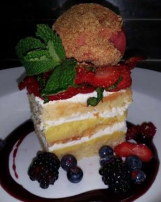 SheasRiverside's tweet photo. Ask about our dessert specials! This recent one was a Lemon cream shortcake, mixed berries, Graham cracker crumble and strawberry sorbet! #SheasRiverside #EssexRiver #VisitEssex #EssexDining #FreshSeafood #RiverViewDining https://t.co/3aQtuRMFwX