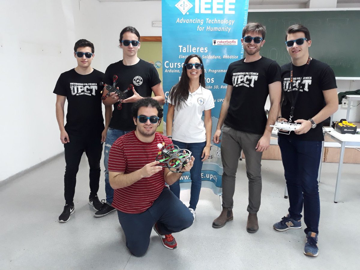 IEEEUPCT's tweet photo. #FrIEEEnds colaboraciones IEEE-Drone Team #CampusIngeniería18 #IEEE @UPCTDroneTeam #upeceteros #upct https://t.co/eOeh4rcoUZ