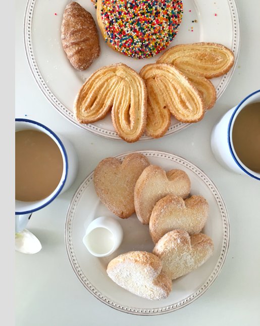 kitchentableapp's tweet photo. In the mood for something sweet and introspective? #KitchenTableApp Host Jennifer says, "I took the #Strengthsfinder #Assessment and Im a fan! Rooted in positive #psychology, it's focussing on what you're naturally good at - If only I'd had this sooner in life!" #positivevibes https://t.co/YSdFa0qY5V