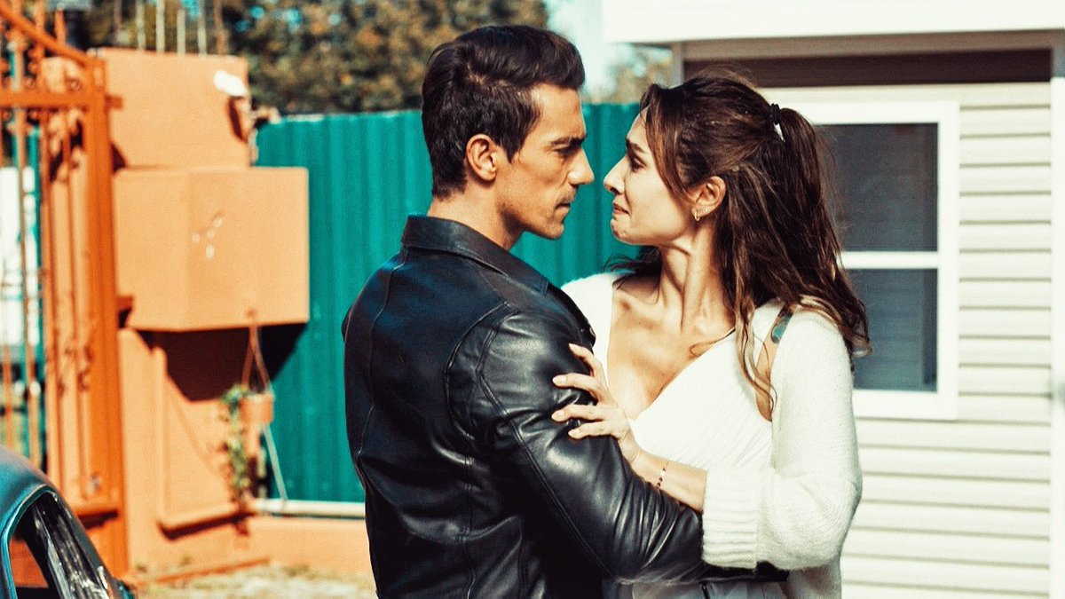 Асли и ферхат. Асли и ферхат черно белая любовь. В какое время начинается черно белая любовь. Хандан ханым черно белая любовь. Черно белая любовь ферхат и аслы.