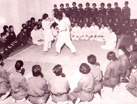 drninaansary's tweet photo. Iranian Women Corps volunteers at a Judo Competition -
Iran circa 1970's #Iran #women #prerevolution #martialarts https://t.co/S9wzEwJDTJ