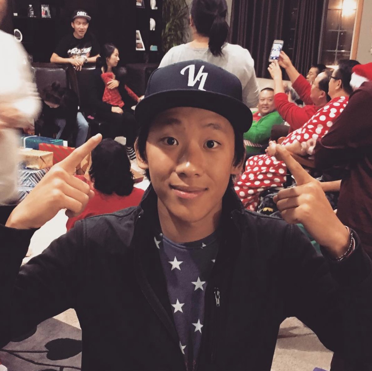 wearecapbeast's tweet image. Every day is a fashion show and the world is your runway. 🌎Make a fashion statement with a custom hat! Thanks Vaughn Lo for the shout out and the cool pic. Ya lookin' sharp bruh. 😎📷 #CapBeast #CapBeastMode #SnapBack #Fashion #Style #CustomizeNow