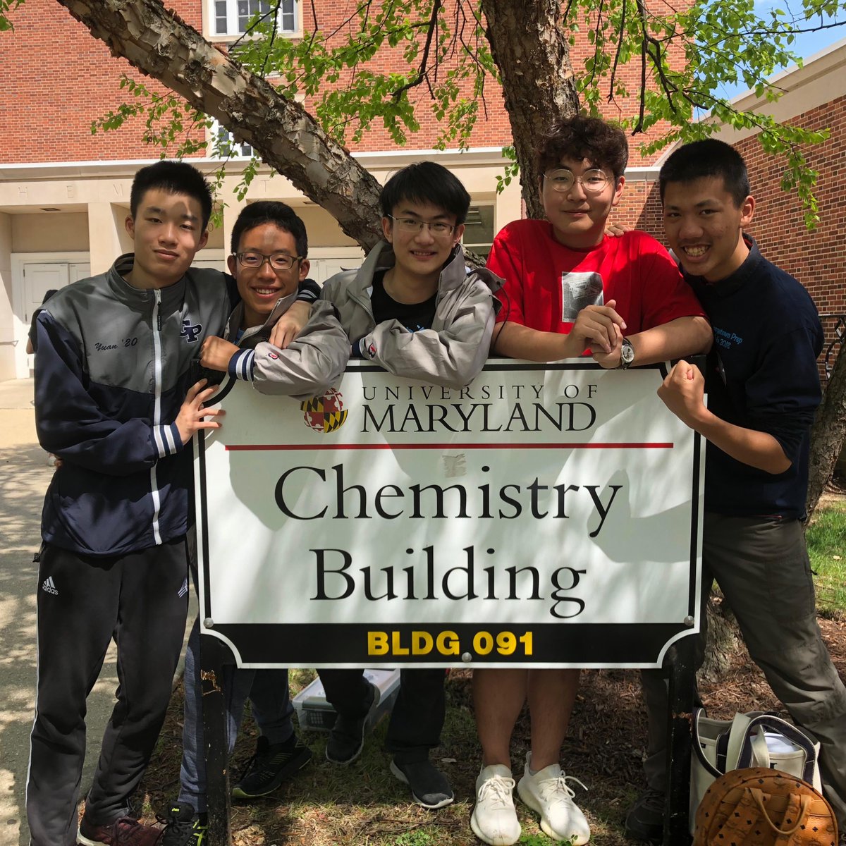 georgetownprep's tweet photo. Congratulations to sophomores Daniel Yuan, Tony Zhai, Grand Kuang, Kyuchan Jeon, and Kevin Li on earning 4th place at the University of Maryland #Chemathon this past weekend! https://t.co/ztG3iFznK4 https://t.co/CFVyos2WKe