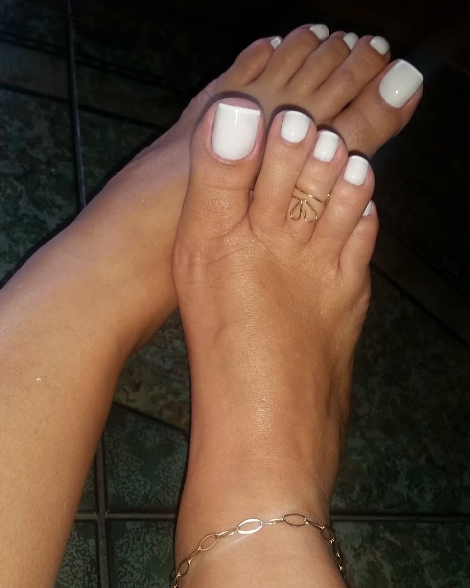 gale1501's tweet photo. #feet #foot #footfetish #feetfetish #Mistress #ayak #ayaksever #perfectfeet #perfectfoot #perfectnails #nails #sahibe #footmodel #feetmodels #FootFetishNation  #toes #feetlovers #sahibe #beautifultoes #cutetoes #footgoddess #goddessfeet #sexytoes #prettytoes #footworship #fetish https://t.co/uwzNXiyIDZ