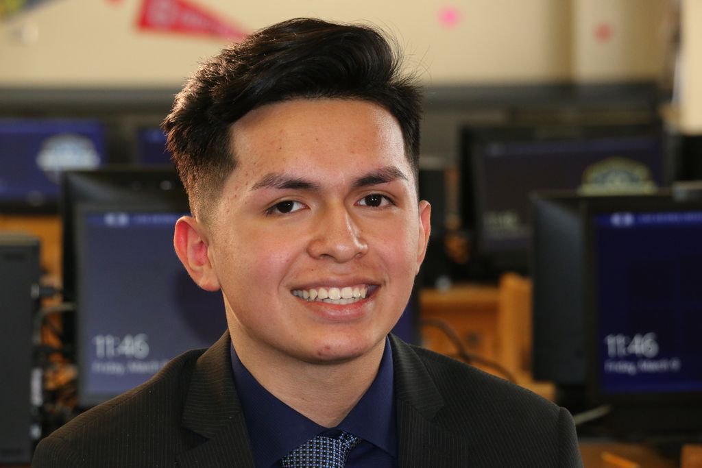 SAISD's tweet photo. Meet Joshua Medina, Travis Early College HS valedictorian. Between access to extracurricular activities and SAC courses, he says the fact that he could go to college and high school at the same time will benefit him when he heads to @txst this fall. https://t.co/M4z7mZO8UW https://t.co/rxA9arWMe4