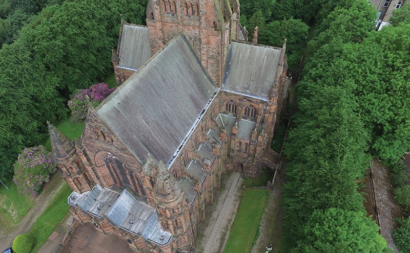 Eye in the sky: the rising role of drones in roofing
THE use of drones in the roofing sector is surging – and it’s not difficult to see why.
arpas.uk/eye-in-the-sky…
#Construction #Drones #NFC #roofing