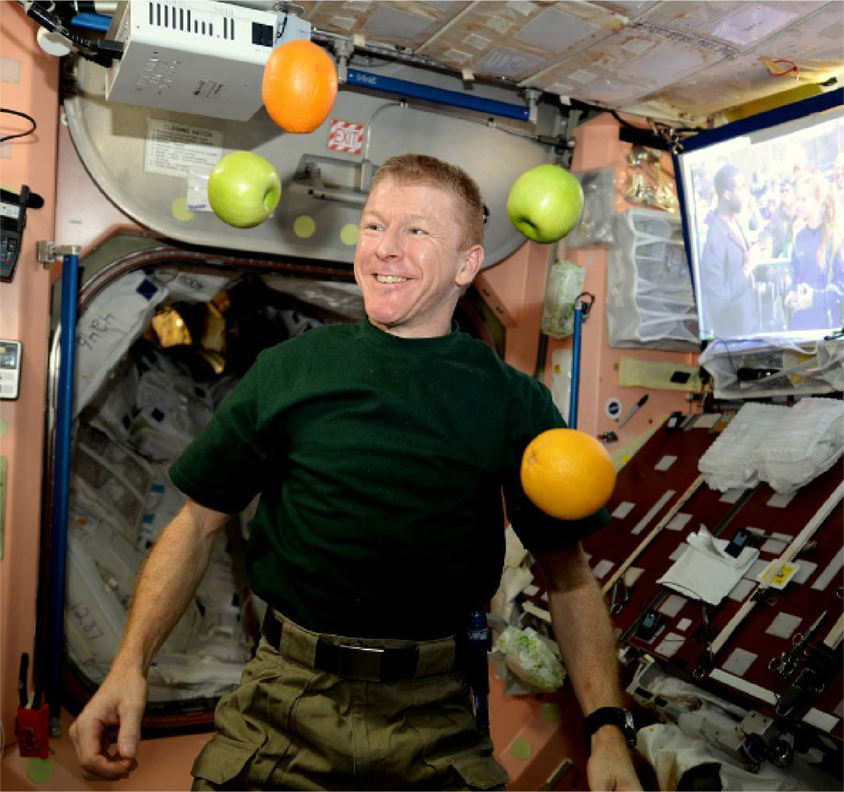 UAEastronauts's tweet photo. Fun times at the International Space Station! #Astronauts not only #research on ISS but spend time relaxing and bonding well with each other. Different group of people living and working together for the betterment of mankind!
#ISS #Space #music #Food #enjoylife #scienceisfun https://t.co/3XKAChQ4PW