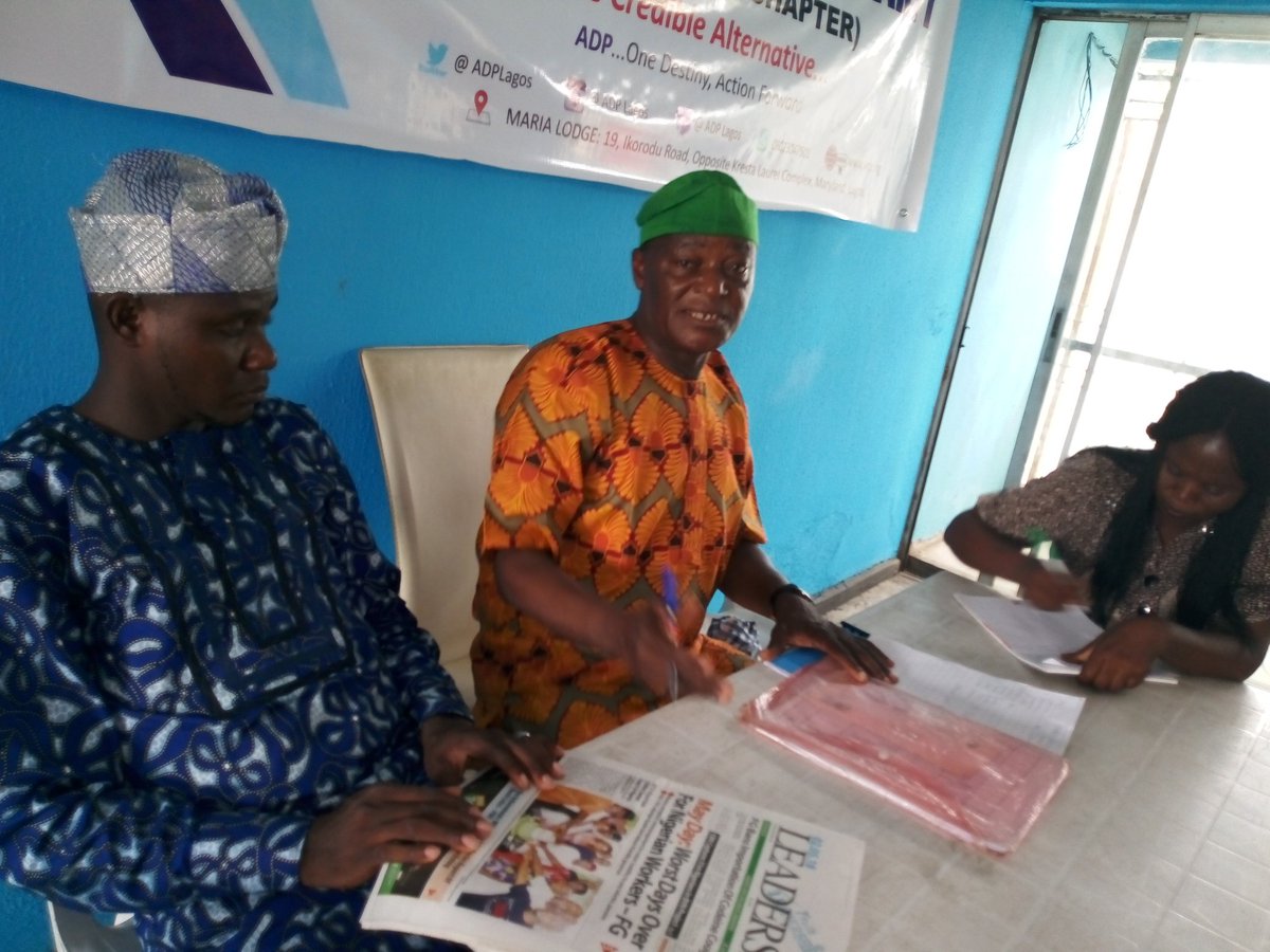 ADPLagos's tweet photo. PHOTONews: ADP Lagos: Meeting of LG Chairmen and Executives from Ojo, Oshodi, Apapa, Ikeja, Amuwo Odofin. (5 LGs). First session just ended, the second batch of LGs (Another 5 LGs) about to start. #JoinADP https://t.co/39lPaNDR2D