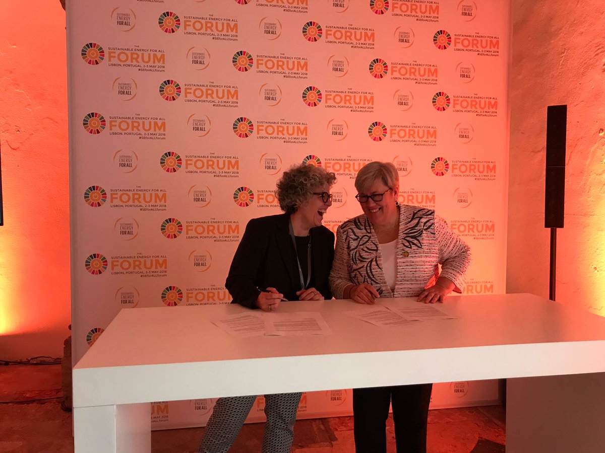 <a href="/REN21/">REN21 - Renewables Now</a> believes in the power of cooperation. We are therefore happy to announce our partnership with <a href="/SEforALLorg/">Sustainable Energy for All</a> - officially signing today at the #SEforALLforum. Lets' put our forces together for the energy transition #RenewablesRising 👉 bit.ly/2HIiSCu