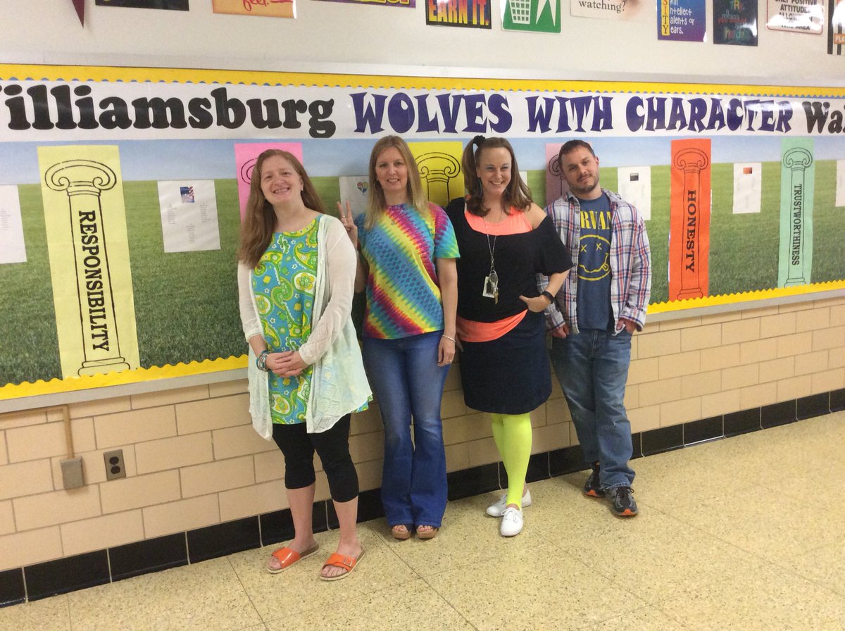 WilliamsburgCSD's tweet photo. Decades Day at WMS...60s, 70s, 80s, and 90s! #LaughMoreStressLess @APS_StudentSrvc @WilliamsburgAdm @APS_SecondaryEd https://t.co/zEKzpcWBaS
