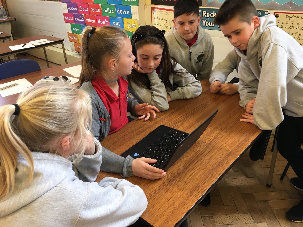 DanygraigP's tweet photo. The Techno Troop are composing emails to their teachers and Mr Davies. Theyโre asking for more chromebooks, more ICT lessons and even more use of TT Rockstars! #DYGPDC #DYGPLit #DYGPVoice https://t.co/8C6VBP8QgT
