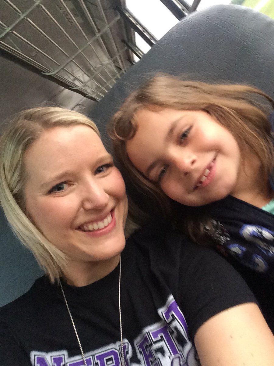 flippinreading's tweet photo. Dallas aquarium bound #neblettknights #firstgrade #buildongbearcats https://t.co/qwcWVWw84K