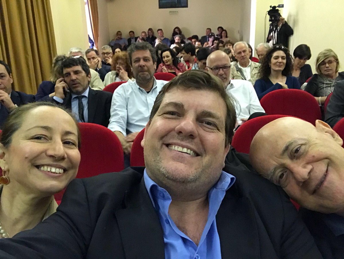 AmbrogioCrespi's tweet photo. Proiezione del #docufilm #SpesContraSpem liberi dentro - cinema Odeon di #Vicenza con @sdelia3 ed @elizamparutti #NessunoTocchiCaino #IndexProduction https://t.co/e4x5DX9SKd