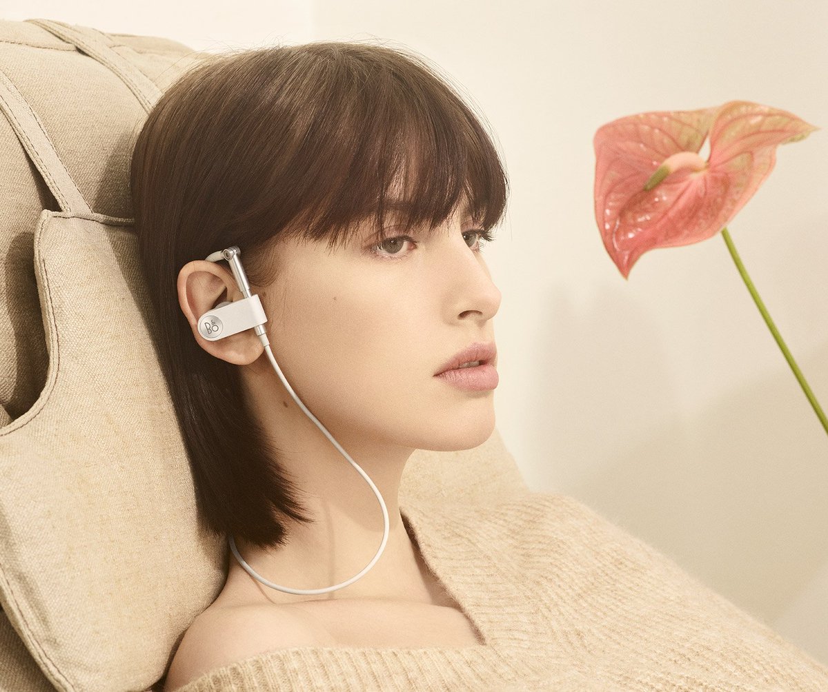 RammyJustAV's tweet photo. BRAND NEW.....B&O Earset
£269
Available in Graphite brown or White
-Updating a classic Bang & Olufsen design
Come in-store and have a listen
#bangolufsen #earphones #earset #quality #sound #music #design #brandnew #new #product #ramsbottom #bury #rossendale https://t.co/OSfM94WHcH