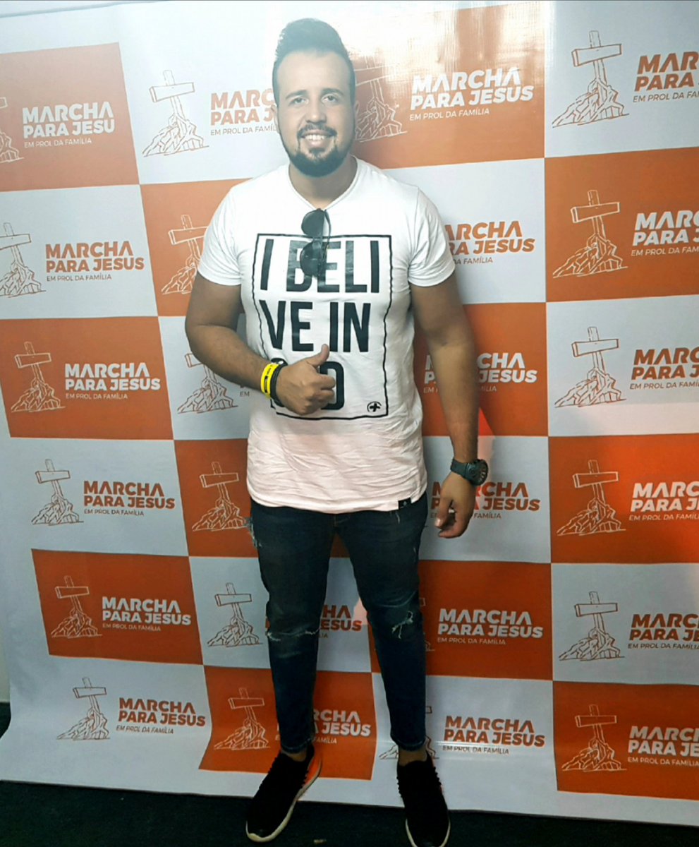 OBRIGADO SENHOR 
Por abrir portas abençoadas.