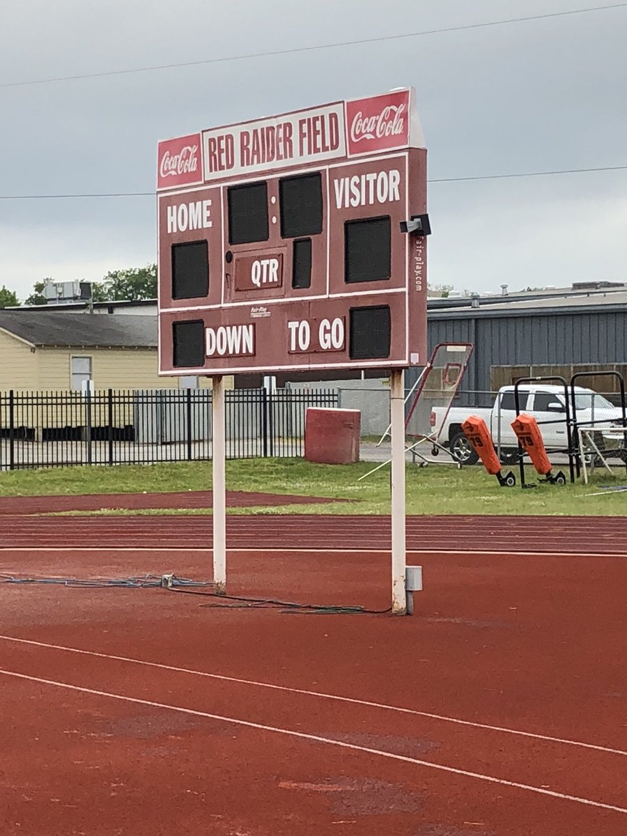 coachdustinfry's tweet photo. Great way to start the morning in Tyler watching a future #trenchhog19 dominate!! https://t.co/Q2weHLhpTA