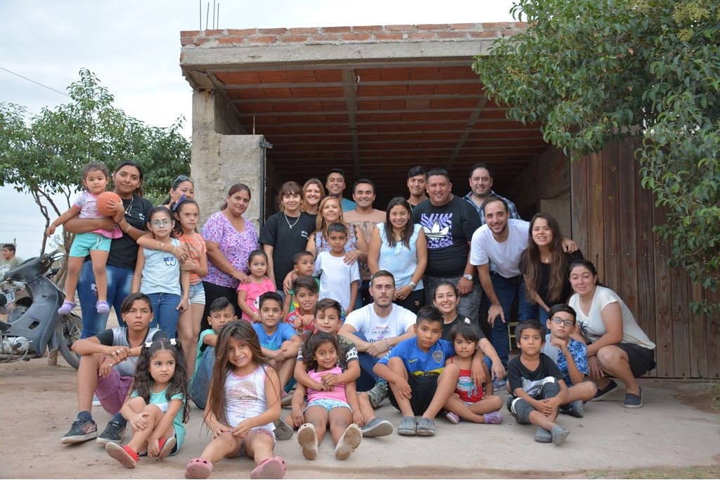 jr_cba's tweet photo. El Sábado estuvimos en el Merendero Victoria. Hermosa experiencia, gracias por abrirnos las puertas y el corazón!

#CruzadaSolidariaJR https://t.co/LLd3QtPA9Z