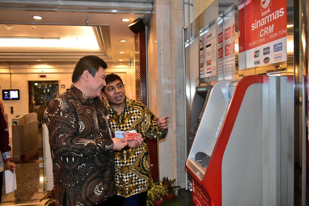 BankSinarmas tweet media