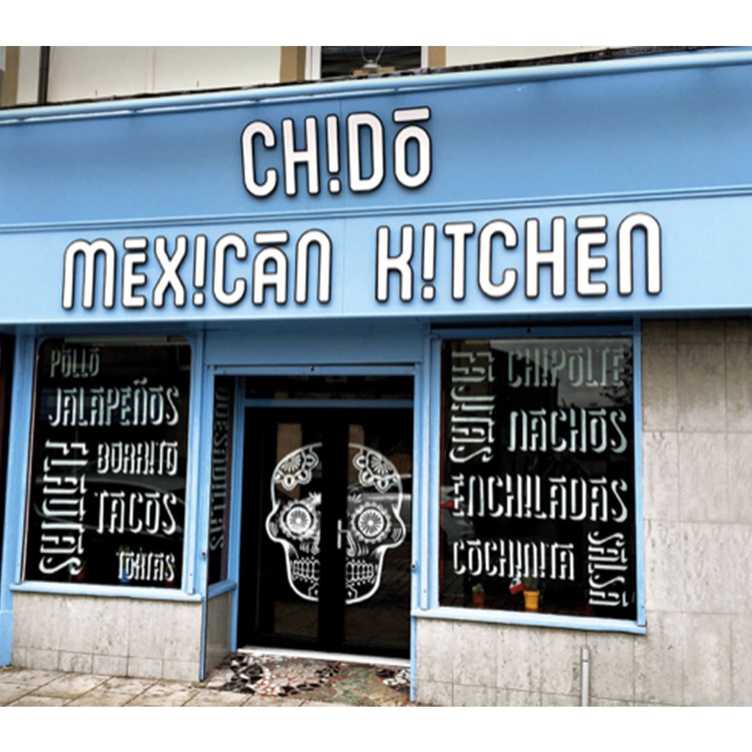 BrandNewCreativ's tweet image. Here at BNC we love good lettering that translates across brand and interior designs. Typographer/Letterer Craig Black does exactly this in his work for the Chido Mexican Kitchen restaurant.
#bncloves #bncprojects #typography #design #graphicdesign #WIP #focused #digitalart