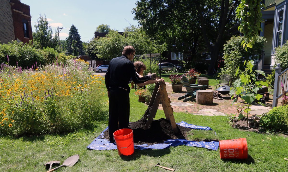 digital_chicago's tweet photo. @RebeccaSGraff Here are some images from last year's initial exploration of the 2018 Field School site! Join Dr. Graff this summer to find out more. https://t.co/c4HoCzovEw