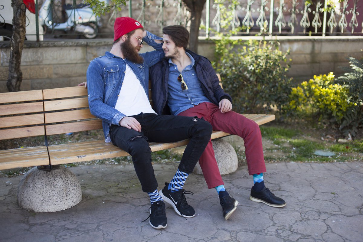 socksnsocks's tweet photo. Good times, chillin'. https://t.co/lCRWhrseiq