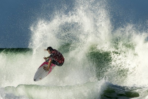 ShimiSurf's tweet image. World Surf League rides into new deals with CBS and Turner - SportsPro Media dlvr.it/QRVzWX