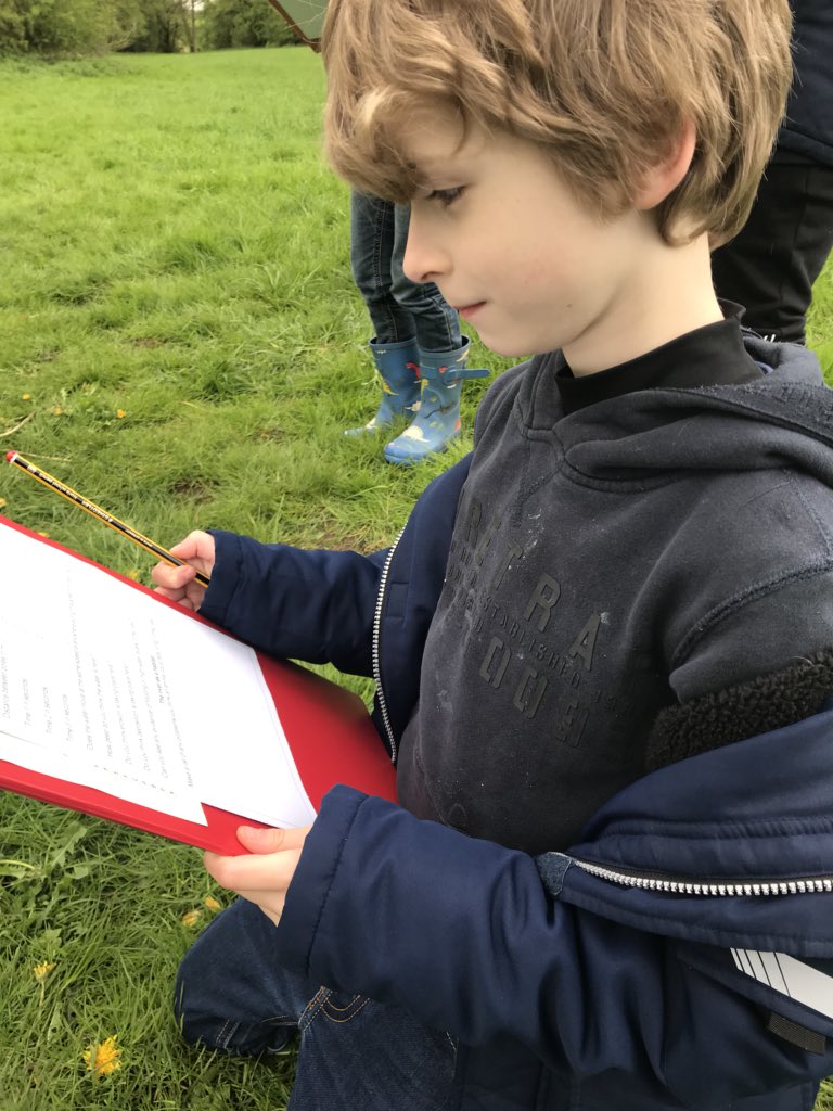 BrigLathamsSch's tweet image. Measuring the speed of the river 🌊 #reallyfast #poosticks